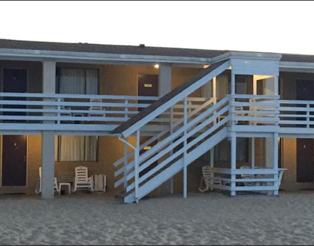 Outer Banks Motor 2*